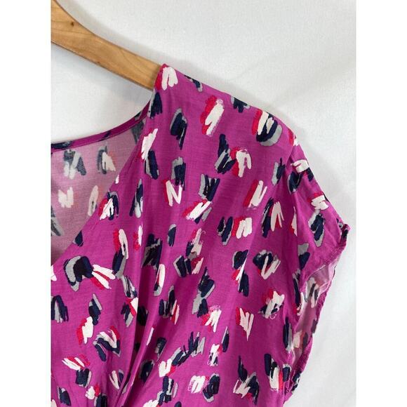 NIC+ZOE Cool Cat Printed V Neck Short Sleeve Blouse Size Large - Picture 6 of 9